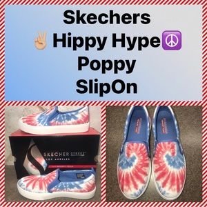 🆕 Skechers Poppy “Hippy Hype” Slip On Sneakers